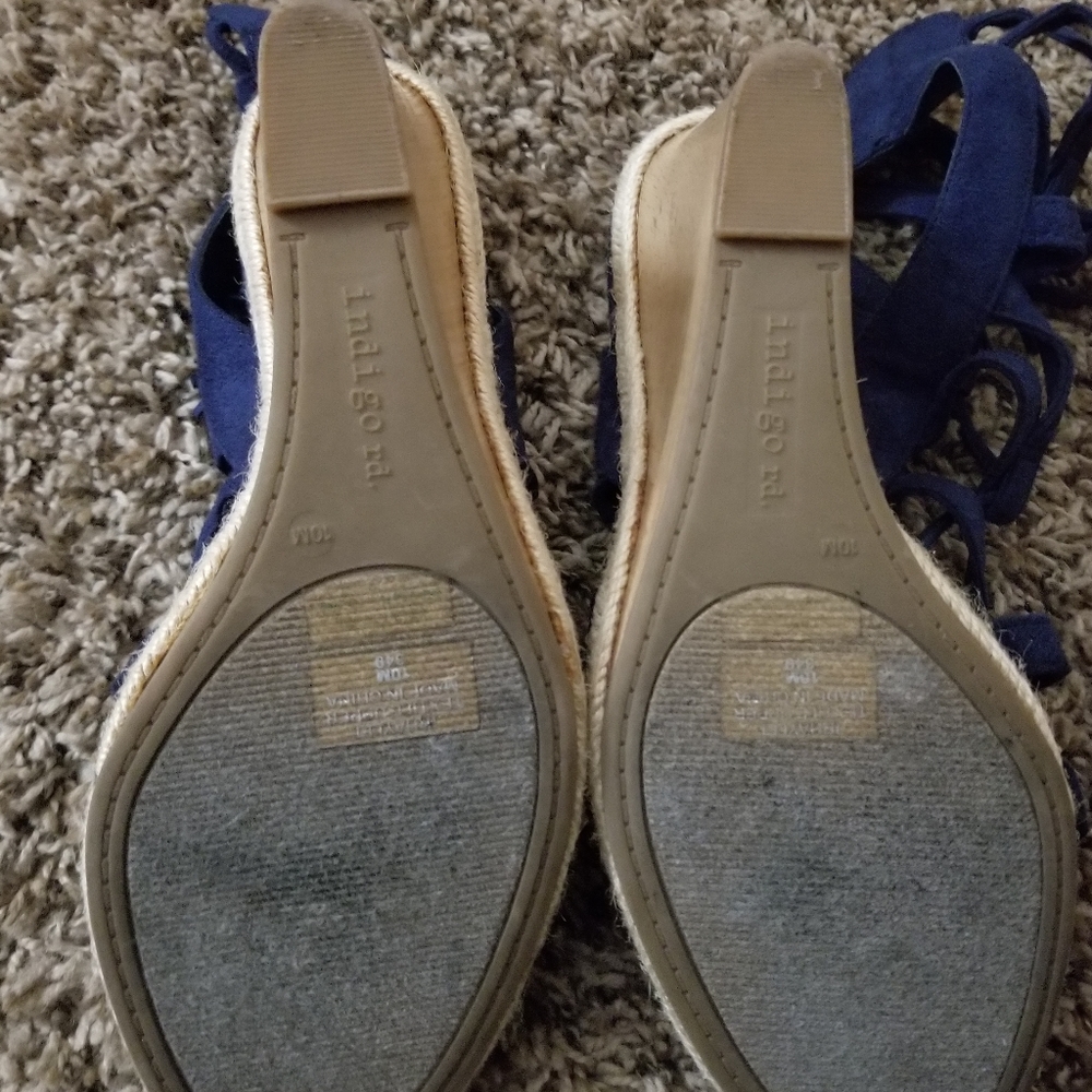 Indigo Rd. Wedges - Picture 3 of 3